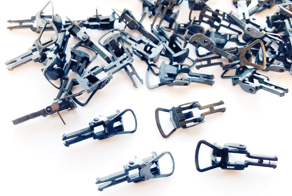 ACME, Brawa, Roco, Liliput, Piko H0 - Modeleltog (50) - 50 styk beugelkoppelingen · egnet til NEM362-schachten #3.2