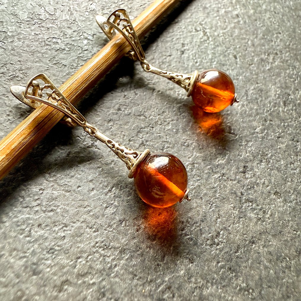 工匠耳环，采用纯银材质，配以真正的波罗的海琥珀。 - 琥珀 - Succinite #2.1