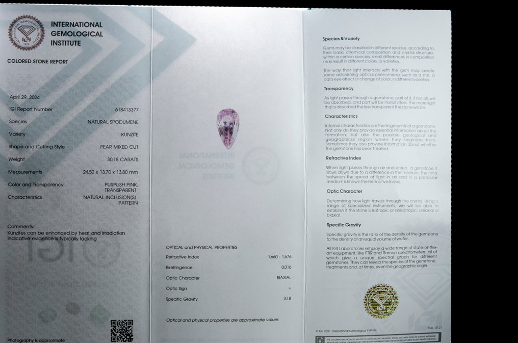 Rosa Kunzite  - 30.18 ct - International Gemological Institute (IGI) #3.2