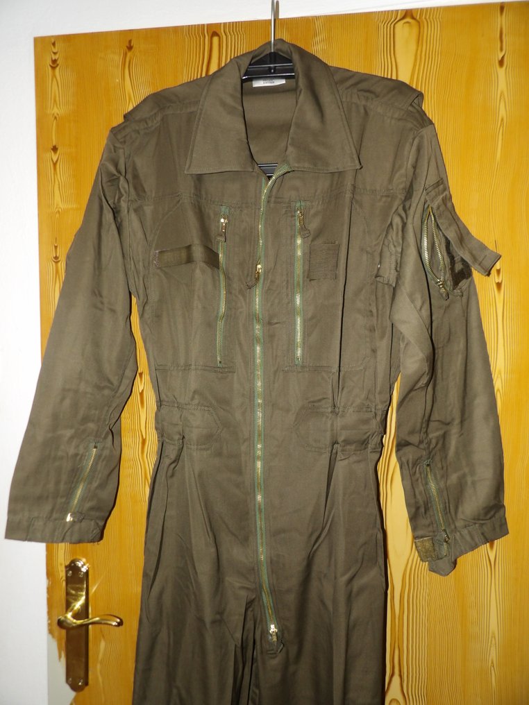 NL坦克连衣裙，Vlieger英国连衣裙，以及森林迷彩儿童连衣裙。 - 军事装备 - 2010 #2.1