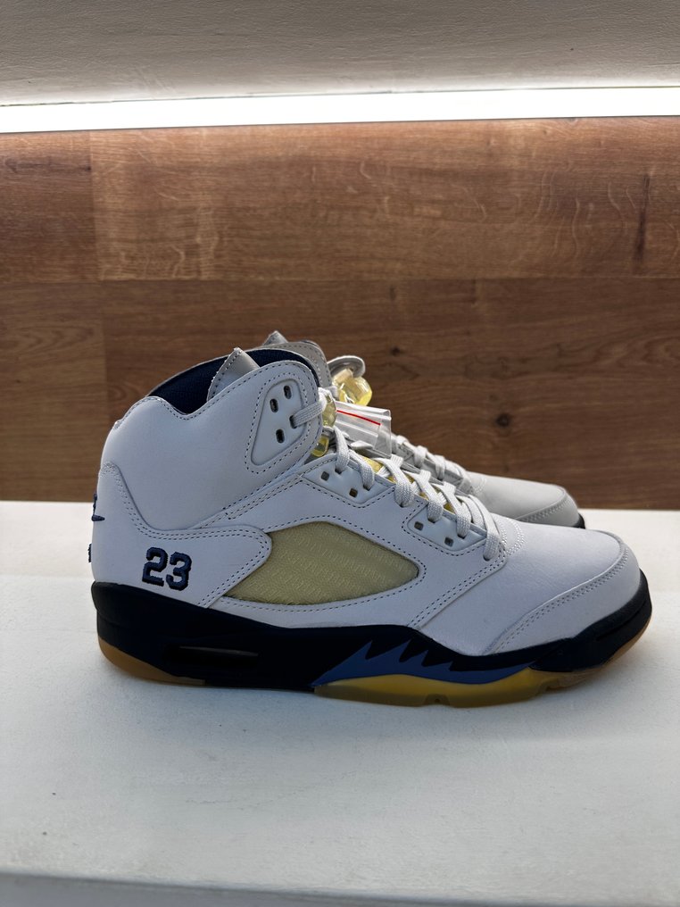 Air Jordan - Air Jordan 5 - High-top trainers - Size: EU 42.5 #1.0