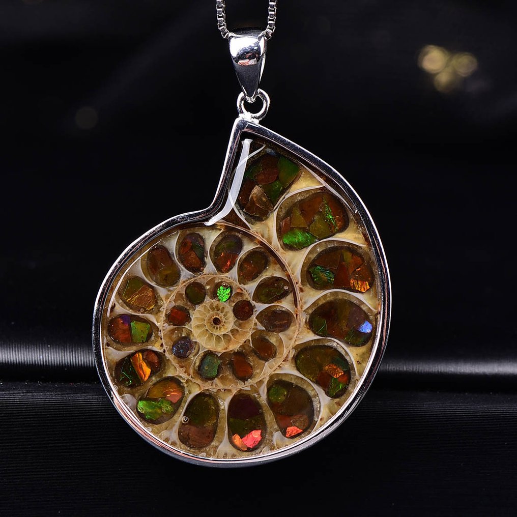 无储备 - ALGT认证 - 大型独特天然闪彩珊瑚宝吊坠 以其鲜艳的色彩而闻名- 12.48 g #1.0