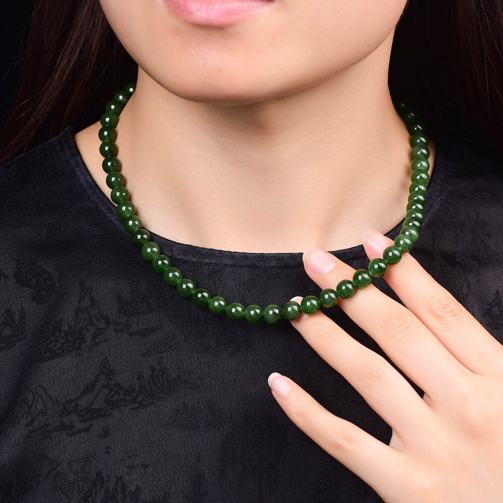 ALGT 认证 - 大型且极其独特的天然软玉项链 亮丽的色彩，因其清晰而突显- 44.88 g #1.0