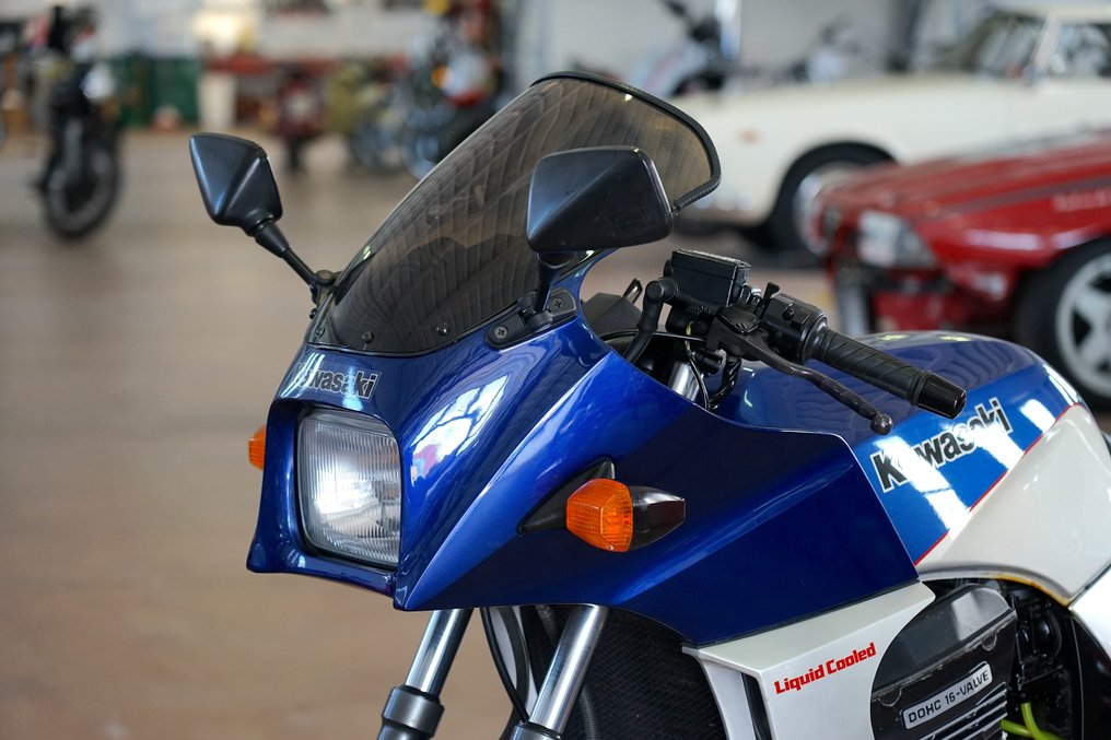 Kawasaki - GPz 900 R - 1985 #4.3