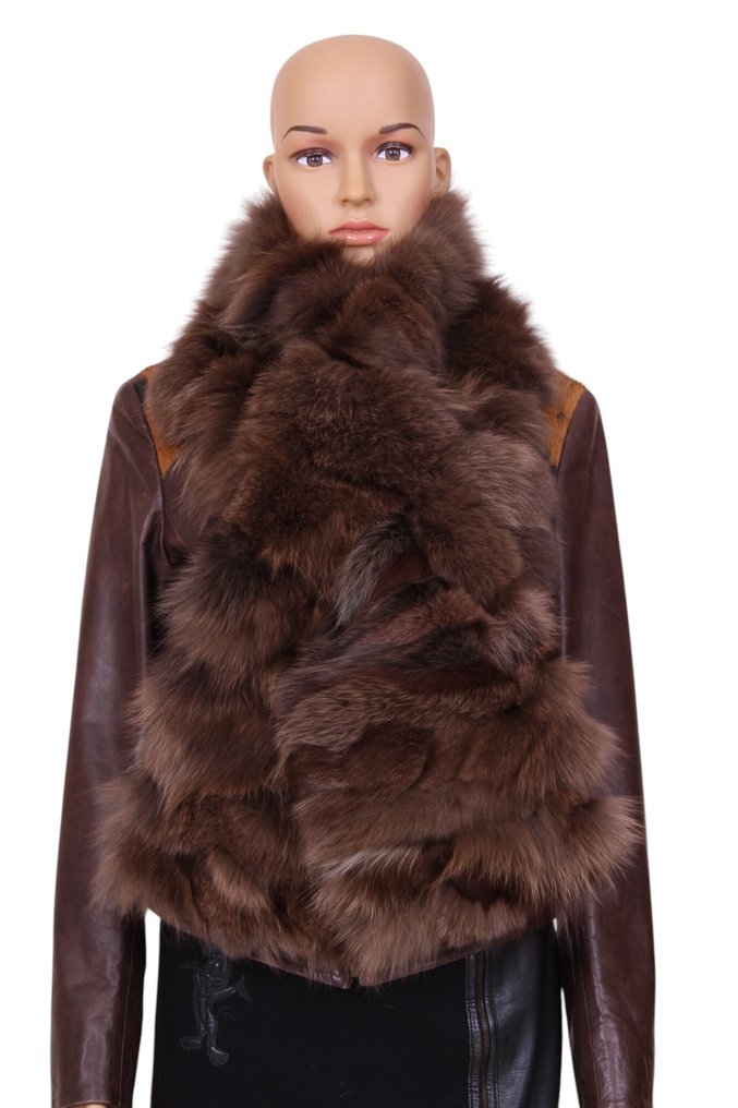 Artisan Furrier - Bufanda #1.0