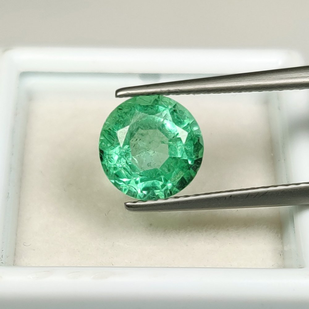 Verde Smarald - 2.35 ct - IGI (Institutul gemologic internațional) - Top Luster #2.1