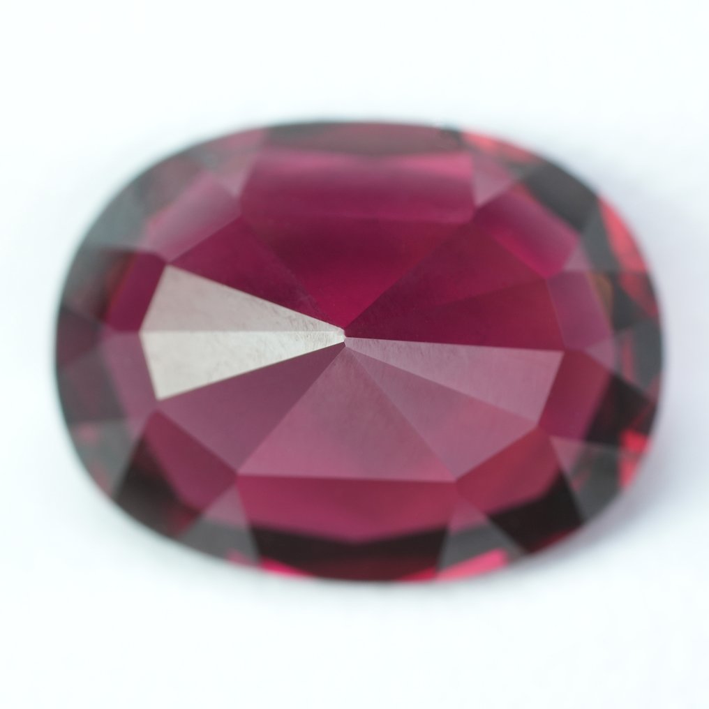 1 pcs  Μωβ, Κόκκινο Γρανάτης  - 4.61 ct - Διεθνής Ένωση Έγχρωμων Πολύτιμων Λίθων (ICA GemLab) - Πλήρης λάμψη χωρίς θερμότητα #1.0