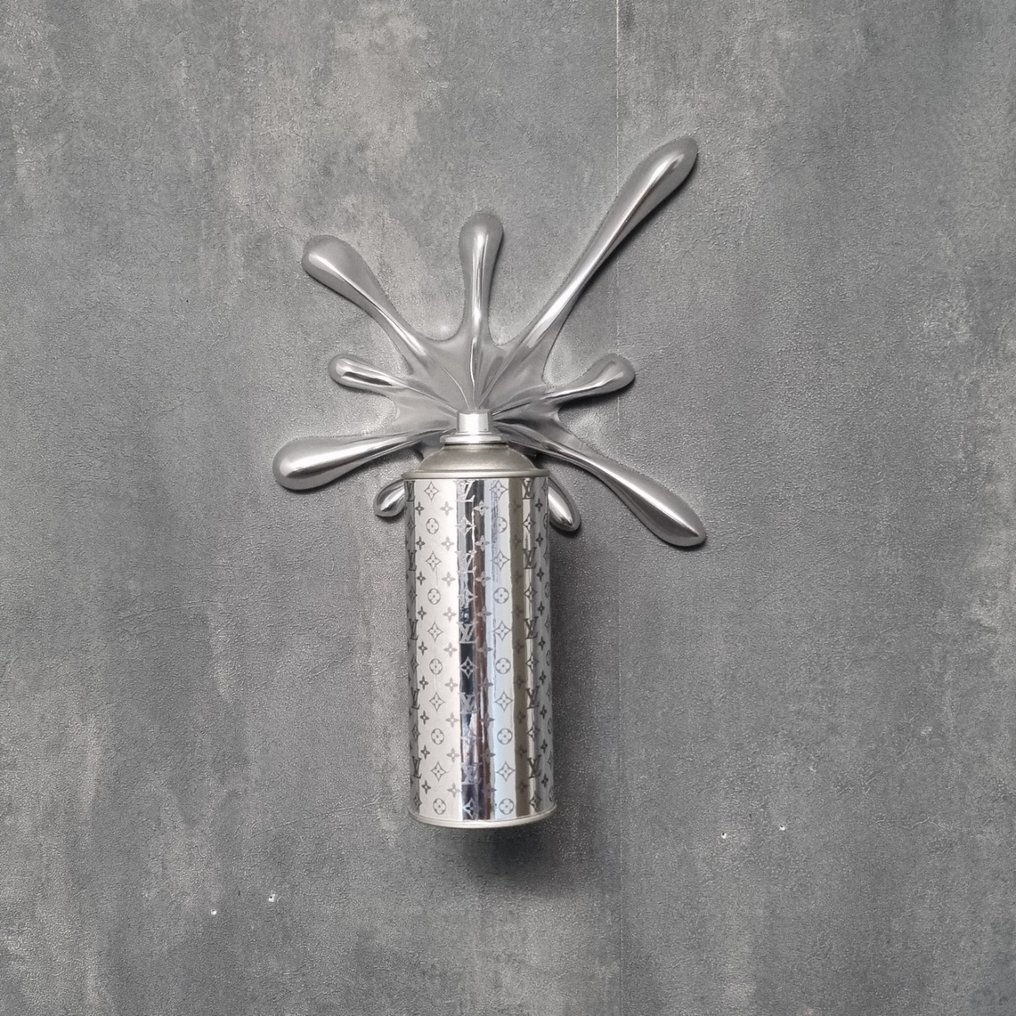 2FAST - Vuitton Chrome Splash sculpture #4.3