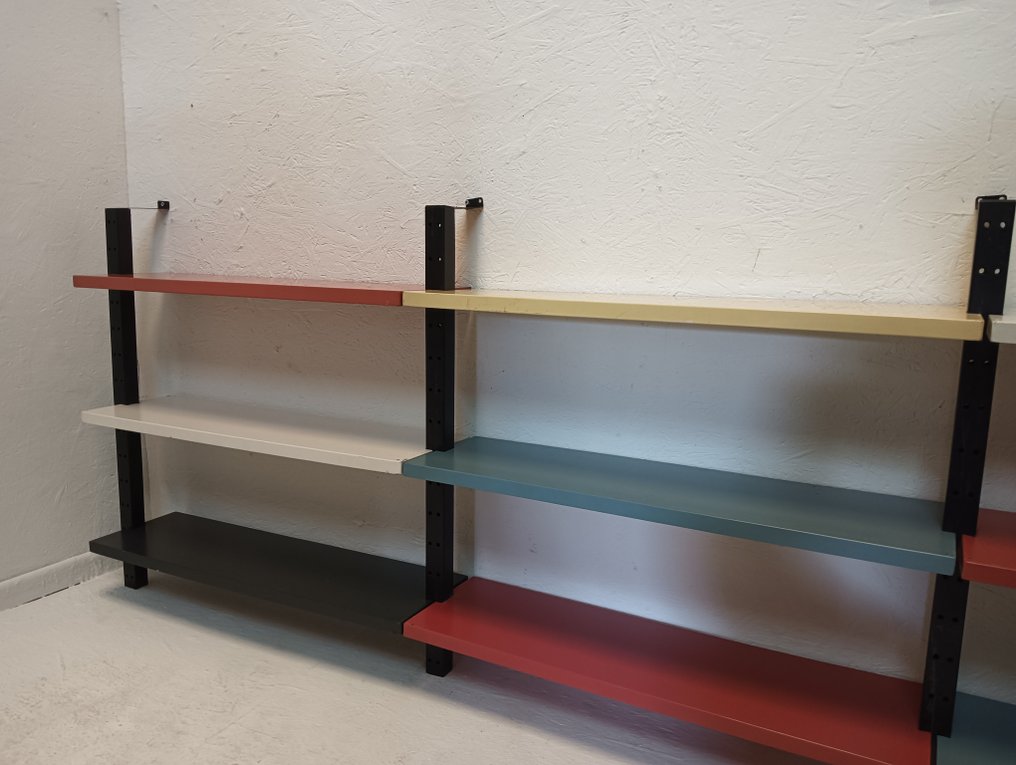 Devo - Coen De Vries - Mensola a muro - Metallo #3.2