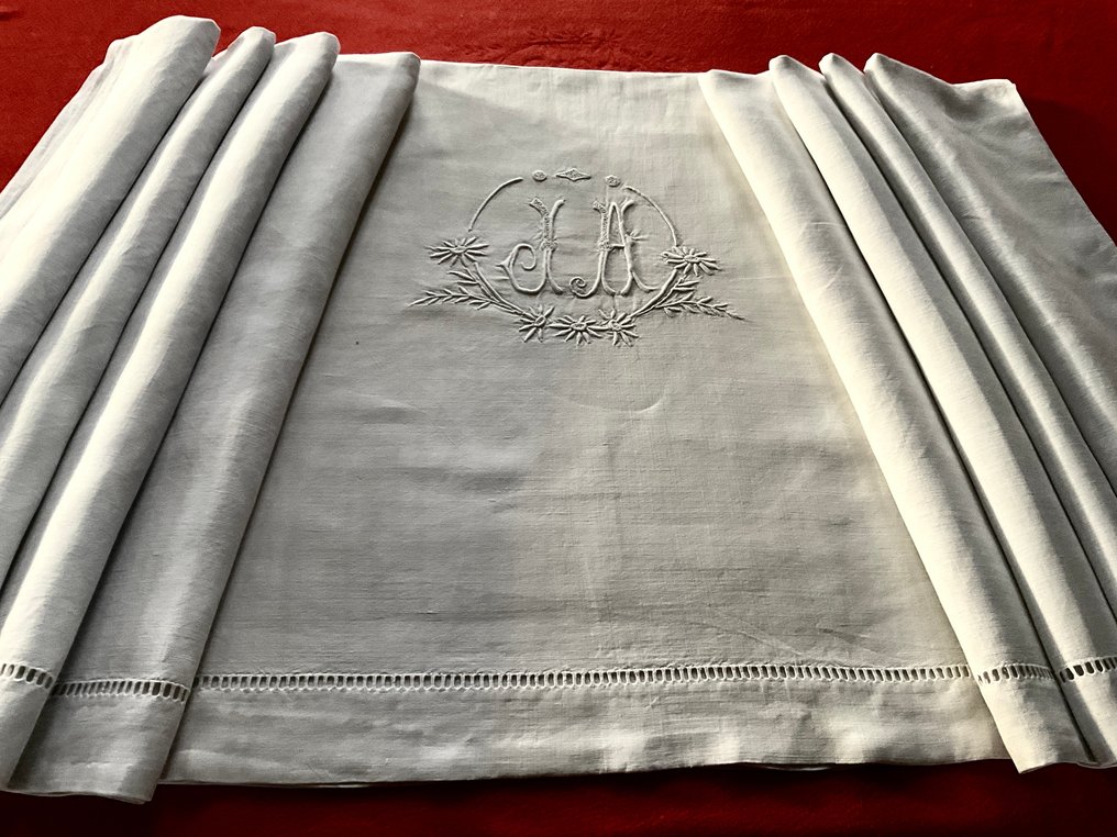 20世纪早期的床单，上面有J.A.的缩写。 - 床单  - 2.52 m - 2.1 m #3.2