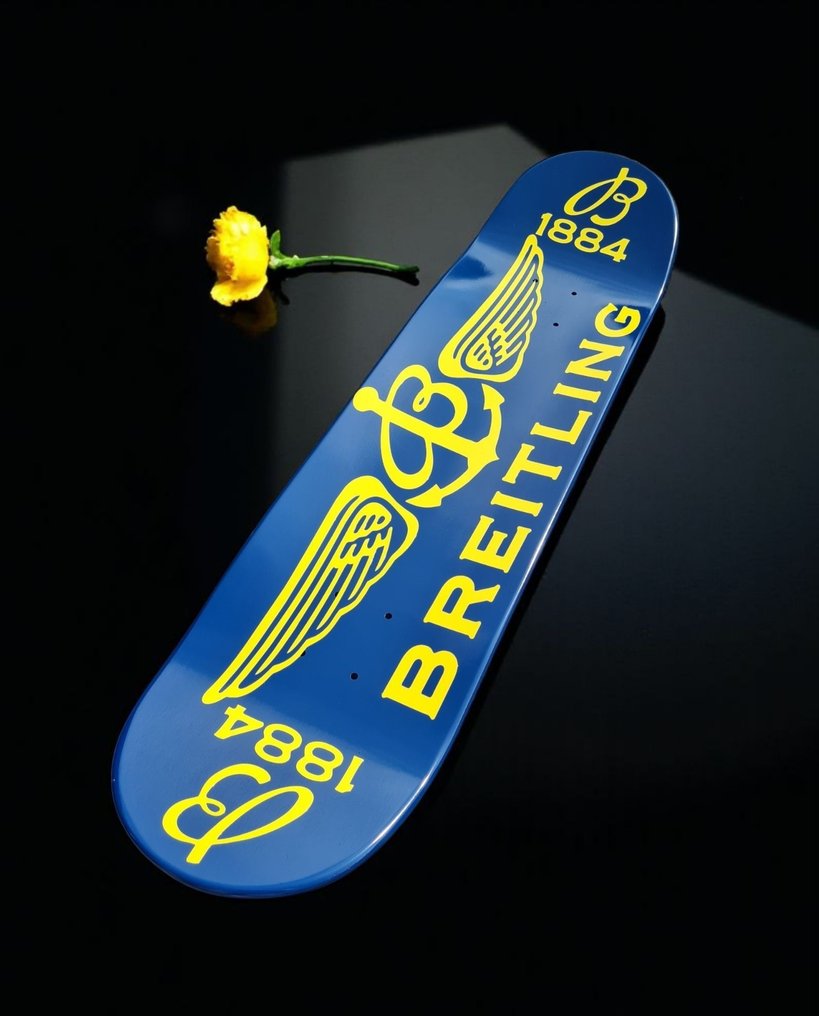 Moontje - Breitling Skate-Deck Blue-Yllw edition #1.0