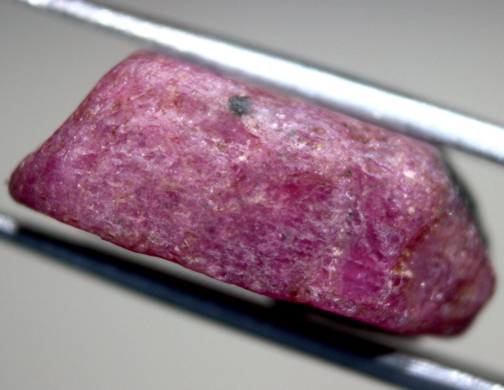 ΔΩΡΕΑΝ ΑΠΟΣΤΟΛΗ Κορυφαίο Χρώμα Ct.38.0 Φυσικό Ρουμπίνι από το Μοζαμβίκη Grande Cristallo- 7.6 g #3.2