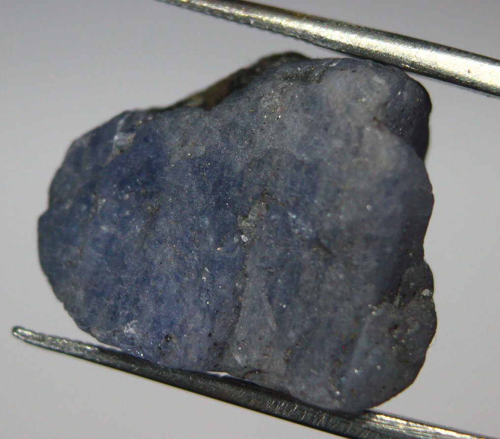 Ct. 73.50 Tanzanite grezzo naturale Esemplare- 14.7 g - (4) #1.0