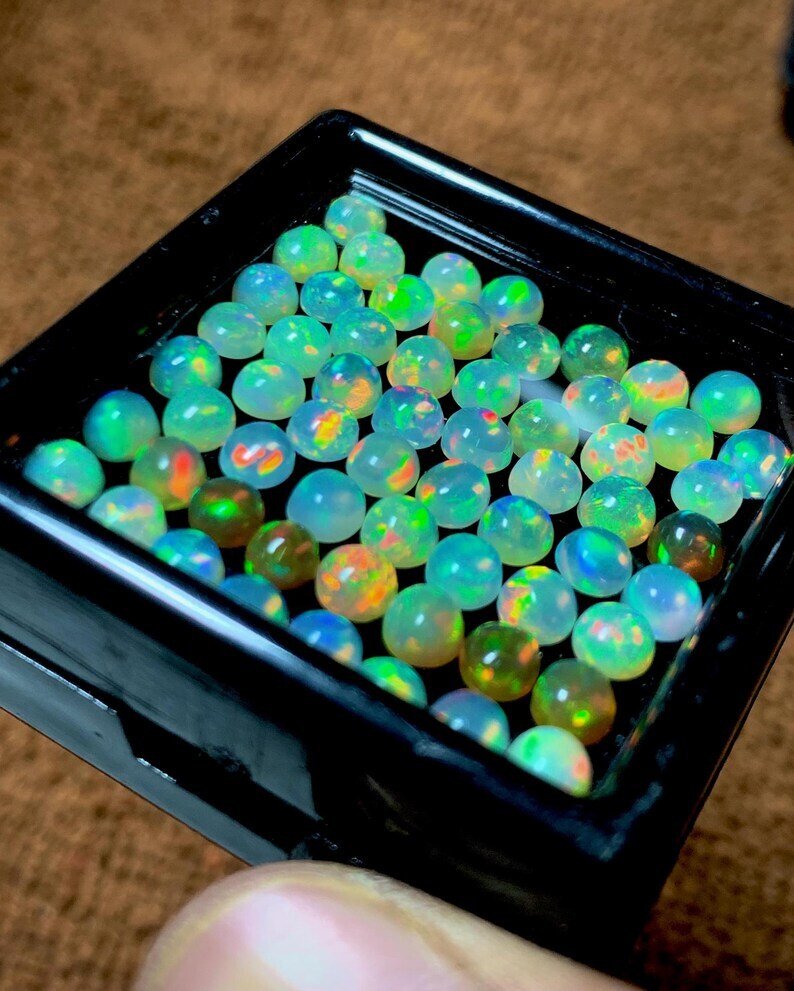 χωρίς τιμή ασφαλείας - 50 pcs Λευκό Οπάλιο - 5.00 ct - Δεν υπάρχει εργαστηριακή έκθεση - Φυσικός οπάλιος καβοκίων #3.2