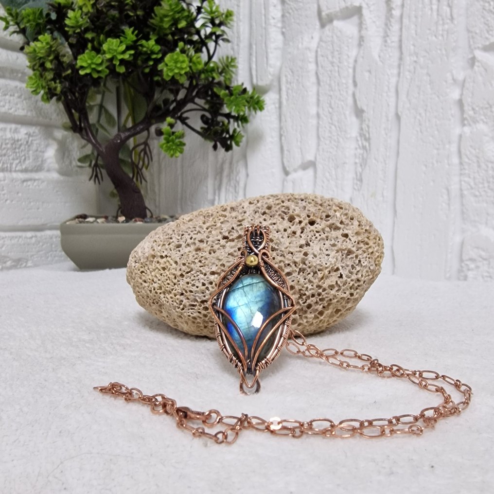 拉长石/中钙长石 手工蓝色拉布拉多矿石线绕吊坠- 20.1 g - (1) #1.0