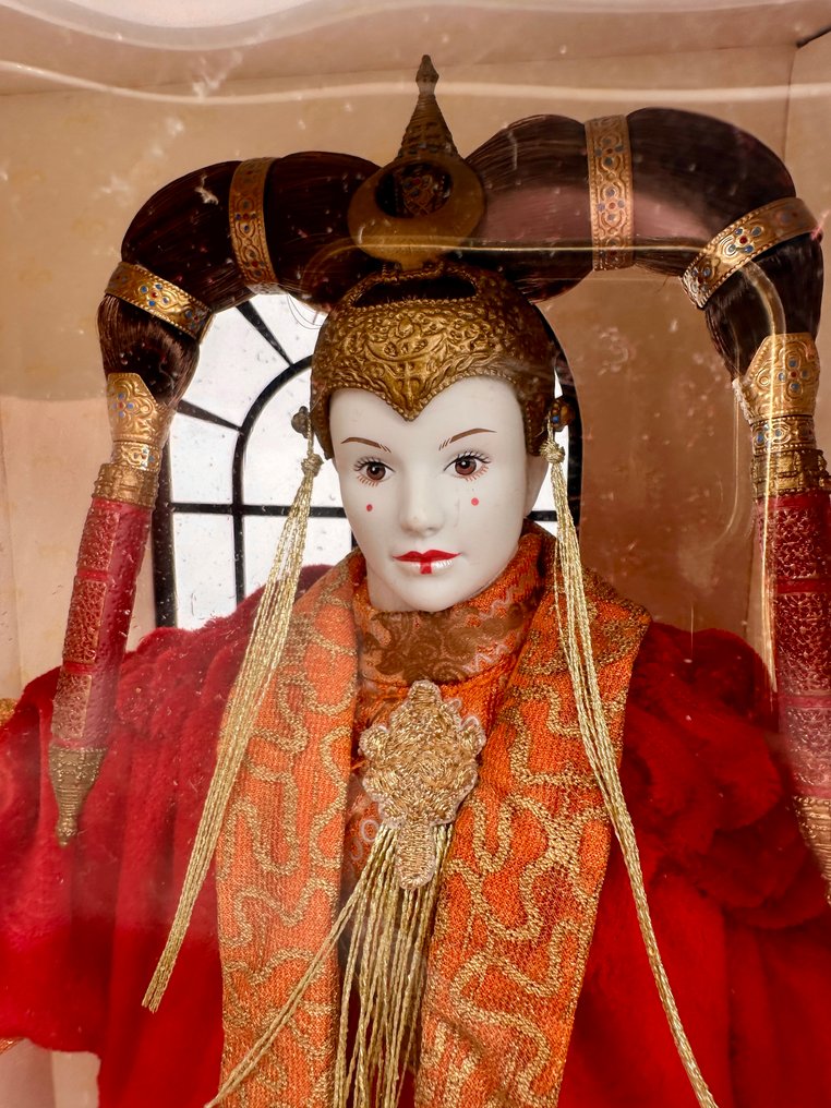 Mattel - 芭比娃娃 Queen Amidala – Star Wars Collector Doll - Senate Gown – 1999 - Portrait Edition - U.S. #4.3