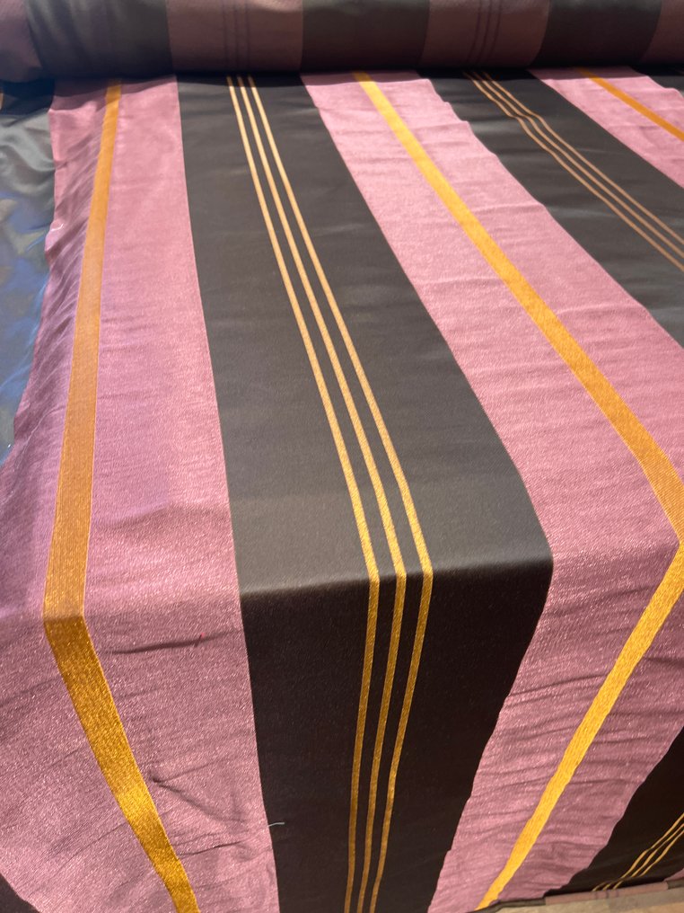 Ύφασμα ταπετσαρίας  - 1400 cm - 150 cm #3.2