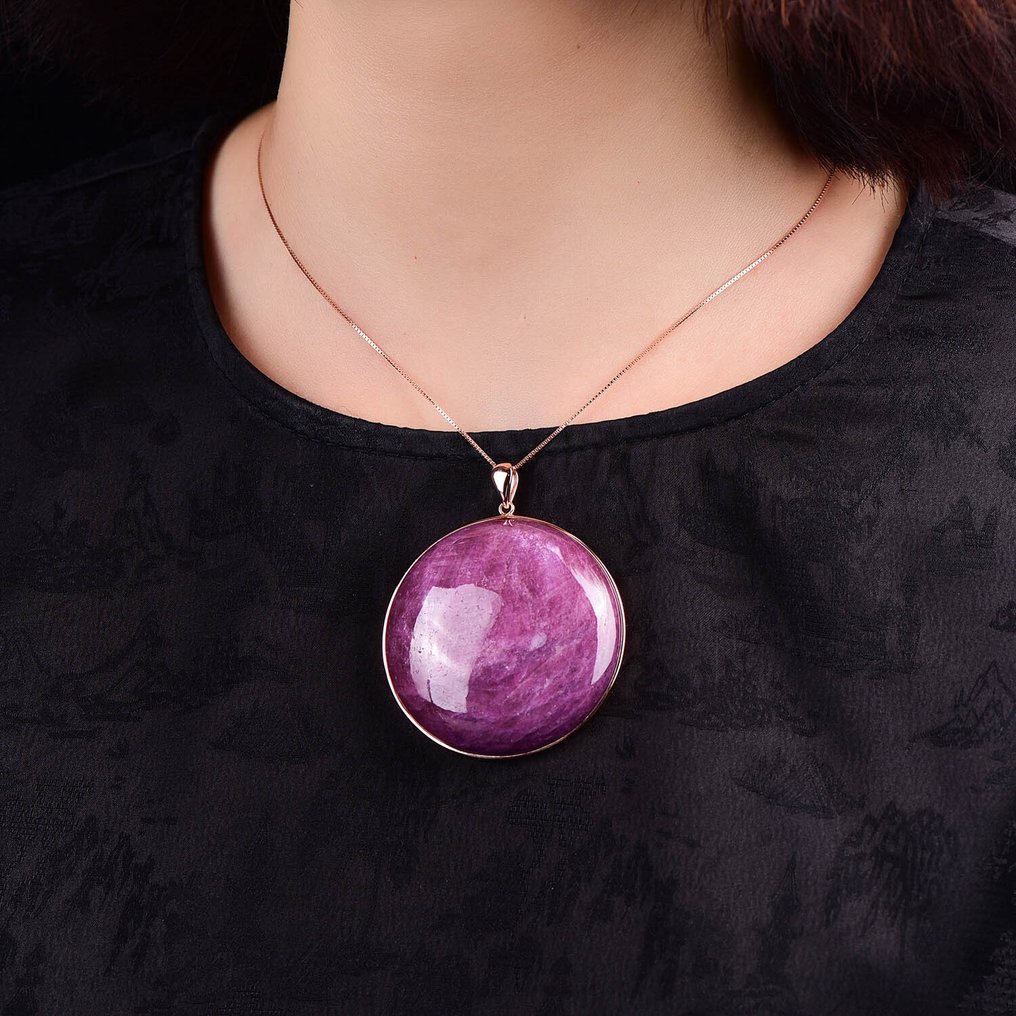 ALGT Certified - Huge and Masterful Natural Ruby Pendant - An intense color that immediately draws the eye- 73.45 g #2.1