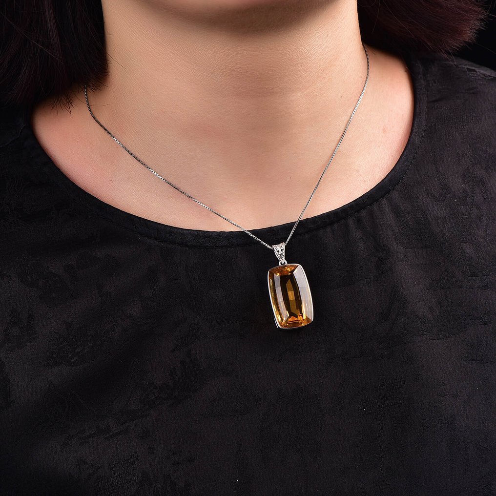 Πιστοποιημένο από ALGT - Μεγάλο και Πολύ Επιλεγμένο Κρεμαστό από φυσικό κιτρίνο Εξέχουσα για τη λαμπερή διαύγειά της.- 9.69 g #1.0