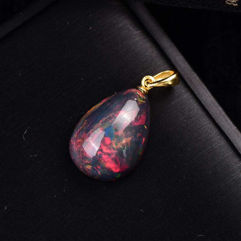 Highly Exclusive Natural Opal Pendant - A discovery with a uniquely vivid hue- 2.07 g #1.0