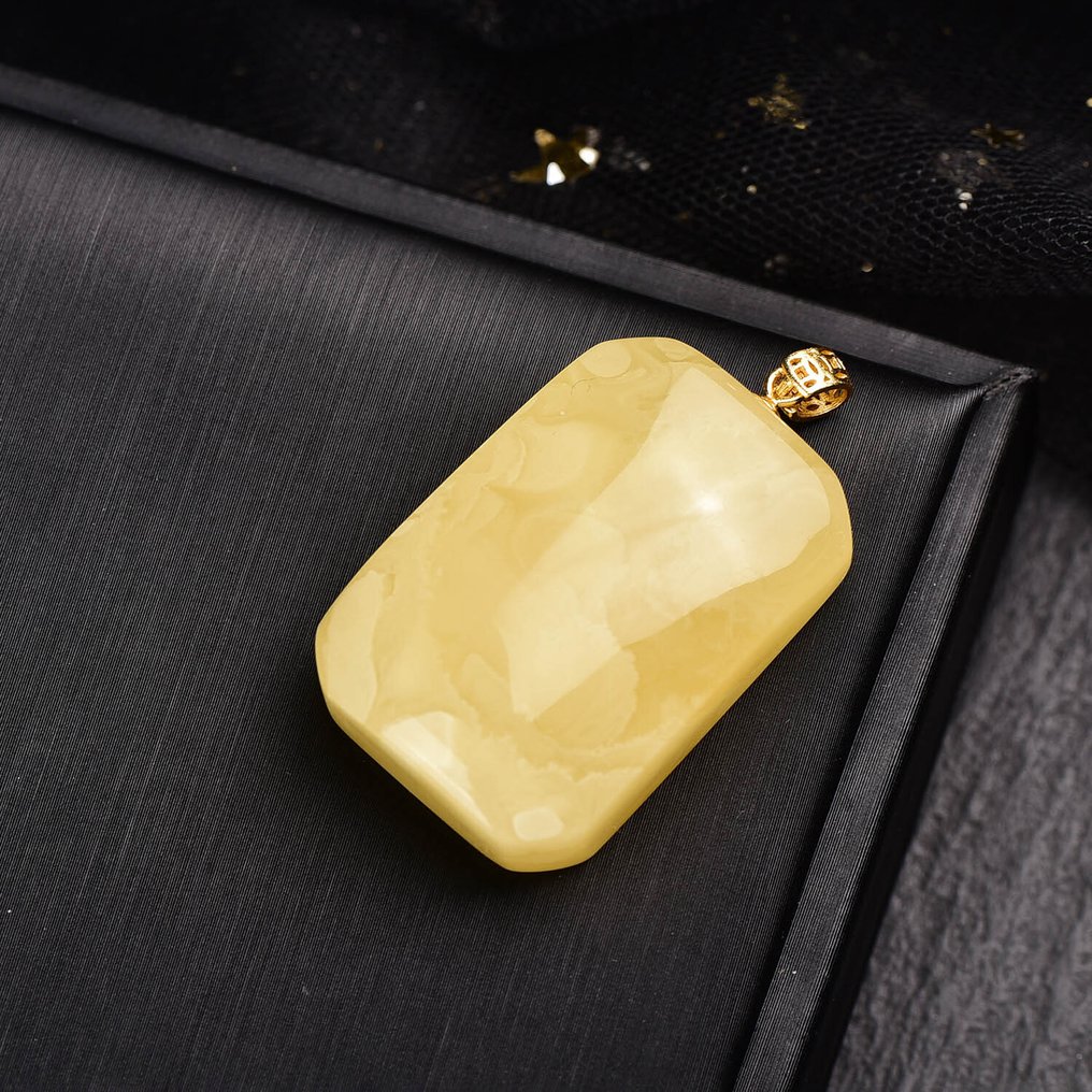 ALGT 认证 — 大型高端独家天然琥珀吊坠 由时间与自然塑造的浓烈色彩- 7.46 g #4.3