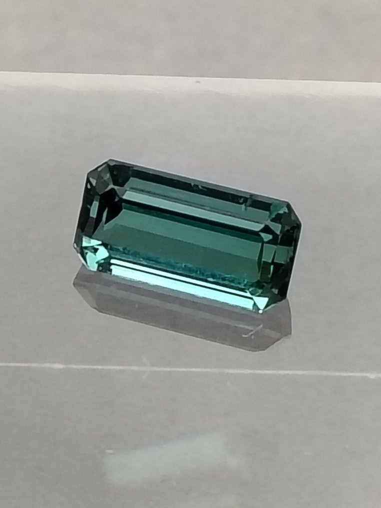 1 pcs Vert, Bleu Tourmaline - 3.07 ct - Gemological Institute of America (GIA) #1.0