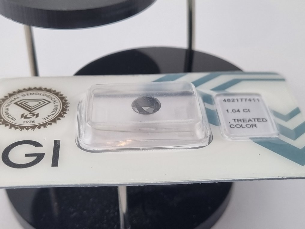 没有保留价 - 1 pcs 钻石 (经彩色处理) - 1.04 ct - 实验室报告中未指明 - 国际宝石研究院(IGI) #4.3