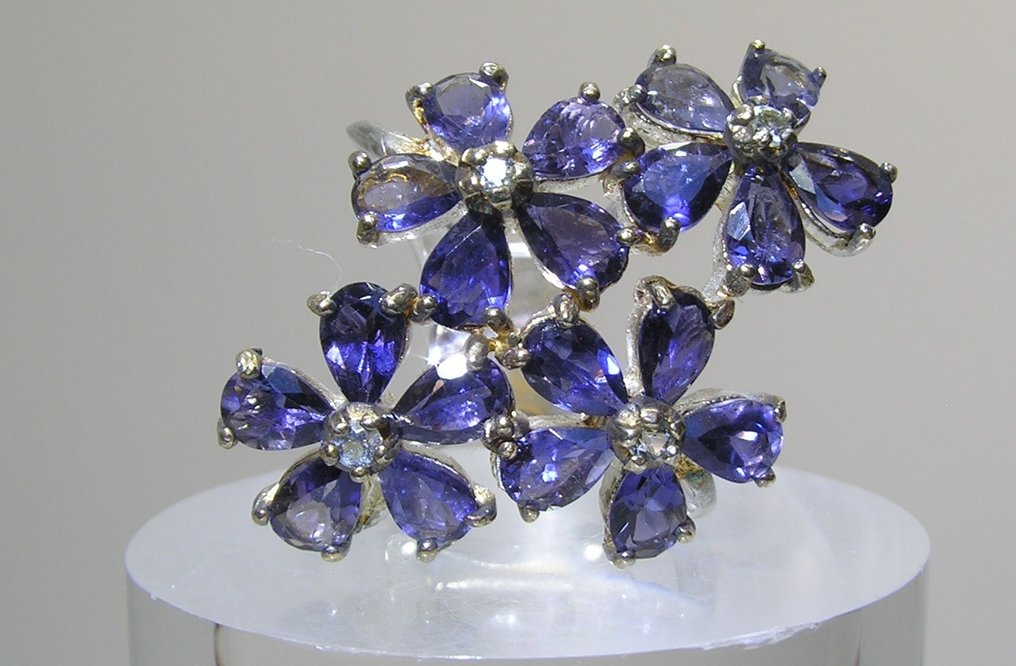 Iolit (eine Edelstein-Qualität von Cordierit) Ring - Höhe: 35 mm - Breite: 25 mm- 9.9 g - (1) #2.1