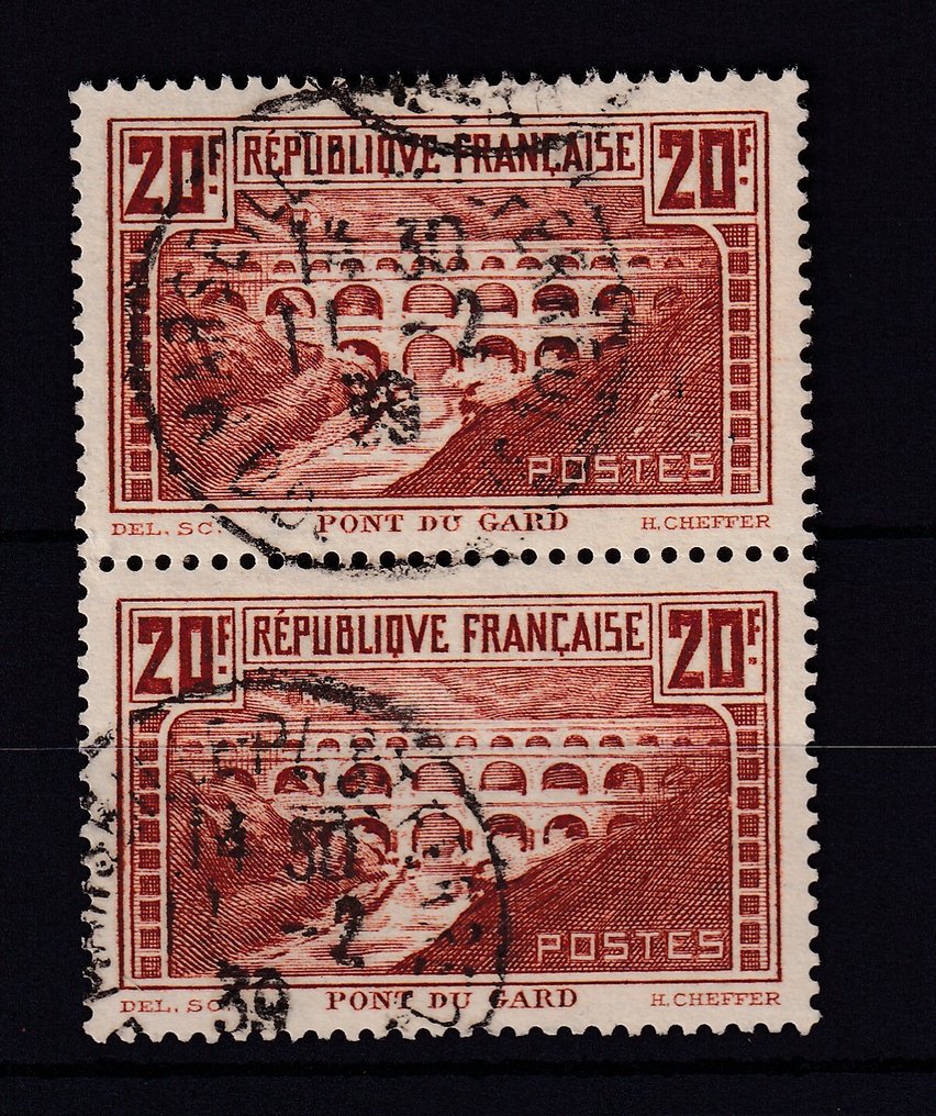 Ranska 1931 - Harvinainen pont du Gard tyyppi IIA ja IIB, jotka sijaitsevat vierekkäin, 350 €. - Yvert n°262 f #1.0