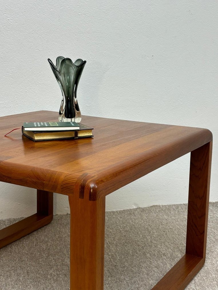 Danish design - Niels Bach - Table - Table with sled frame - Teak - Teak Coffee Table Designer #1.0