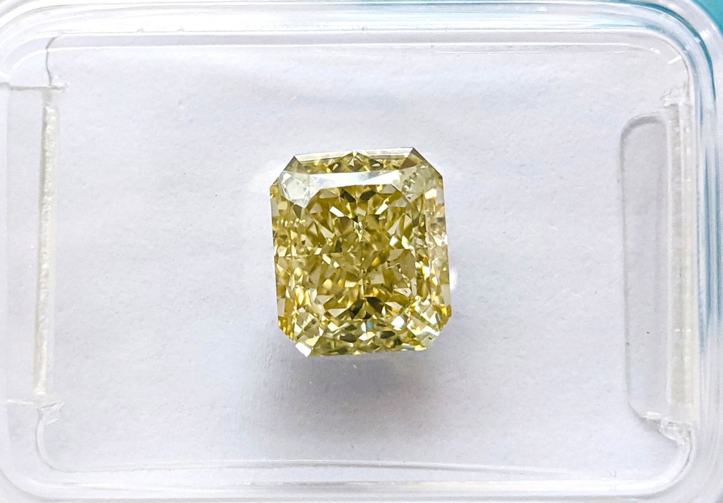 Nincs minimálár - 1 pcs Gyémánt (Természetes színű) - 2.02 ct - Radiant - Fancy light Barnás Sárga - SI1 - Nemzetközi Gemmológiai Intézet (IGI) #1.0