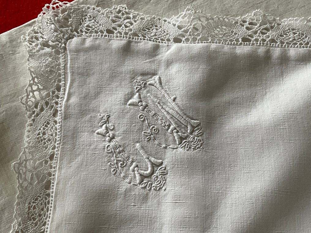 2 Early XXth Century linen pillow cases with L.W. initials - Napkin  - 45 cm - 50 cm #2.1