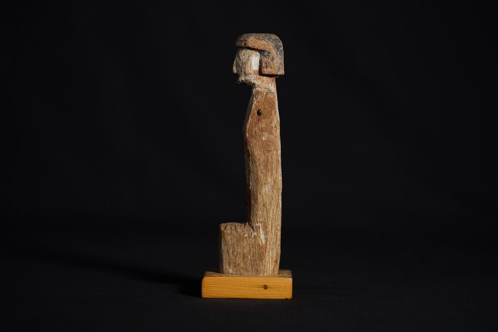 古埃及， 中王国 木 图形，18 x 2.7 厘米 #3.2