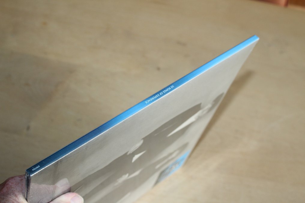 U2 - Songs Of Experience (Cyan Blue Translucent Vinyl) + Live in Paris 2DVD - Album 2 x LP (album doppio) - Vinile colorato, 180 grammi - 2017 #4.3