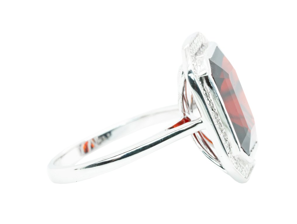 χωρίς τιμή ασφαλείας - Δαχτυλίδι - 14 καράτια Λευκός χρυσός, Vivid Deep Red (Burma, No Heat) - 6.38ct. tw. Σπινέλιος - Διαμάντι - 0,28 καράτια -SI #2.1