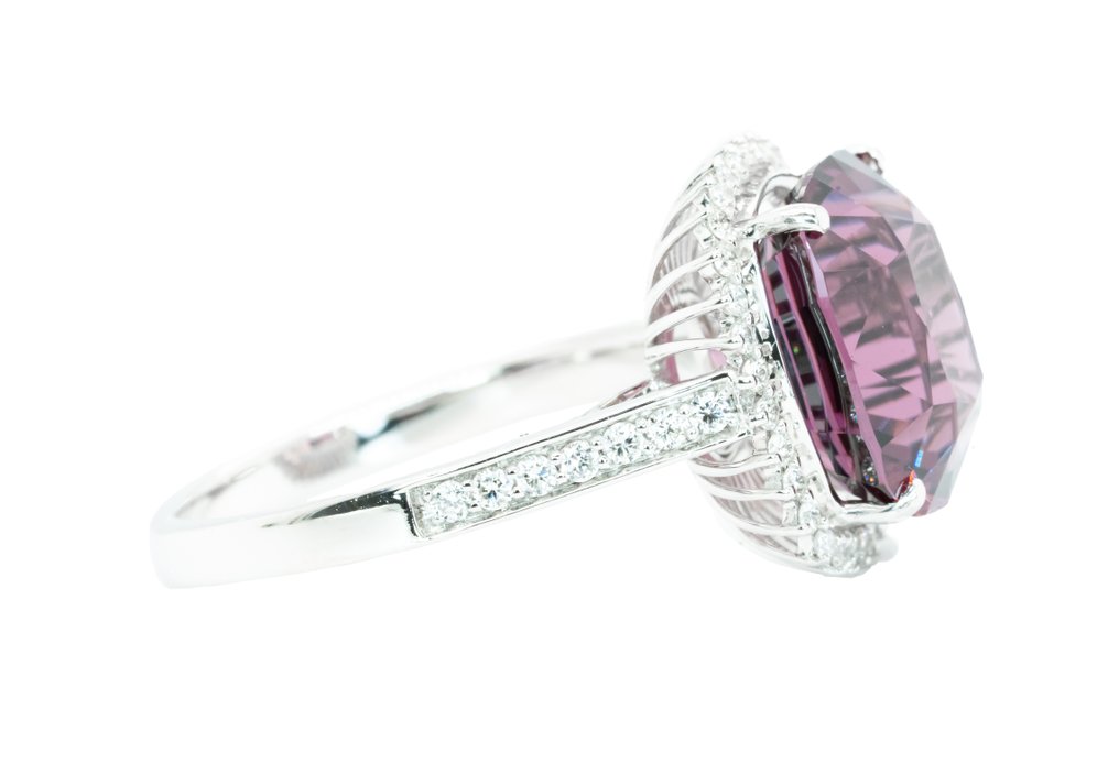 戒指 - 14 克拉 白金, 粉色（无热） -  7.59ct. tw. 尖晶石 - 鉆石 - 0.33克拉 - SI #2.1