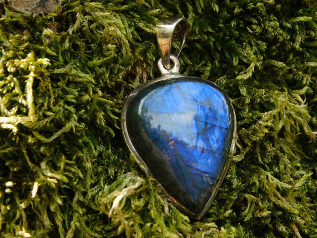 925 silver jewelry with top-quality blue labradorite, unique piece - Height: 37 mm - Width: 20 mm- 8.7 g - (1) #1.0
