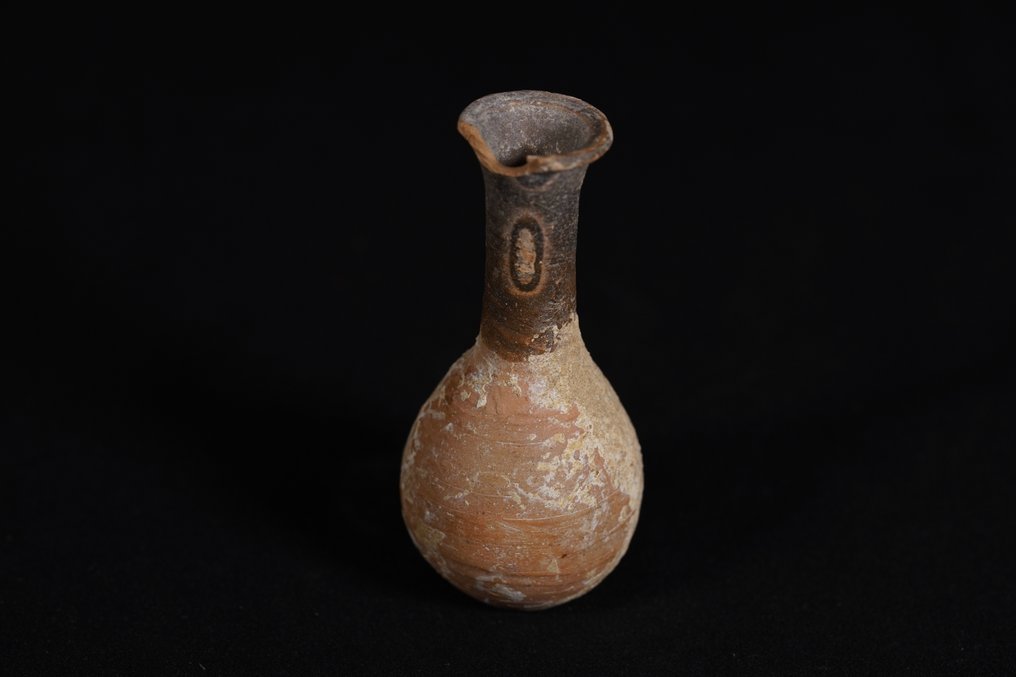 Ancient Roman Terracotta unguentarium, 8,5 x 4 cm - Ex  M. Dumas collection - #1.0