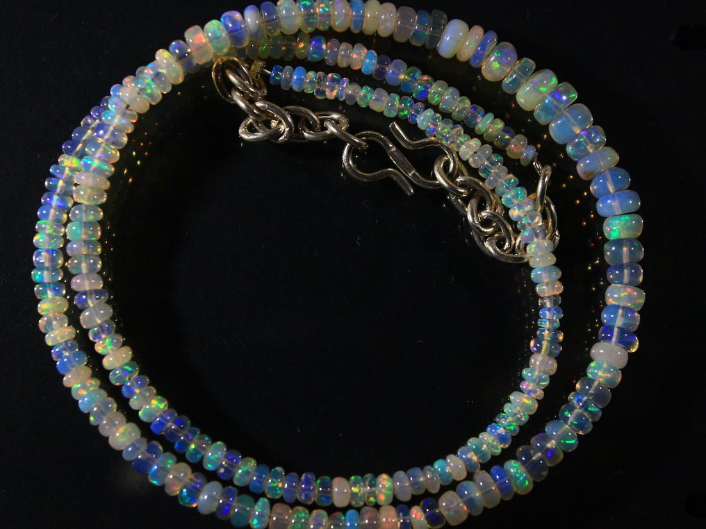 47.50 carats Ethiopian Opal Beads- 9.5 g #4.3