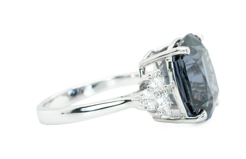 Δαχτυλίδι - 14 καράτια Λευκός χρυσός, Γκρίζο (Μπούρμα) -  9.49ct. tw. Σπινέλιος - Διαμάντι - 0,67 καράτια - VS #2.1