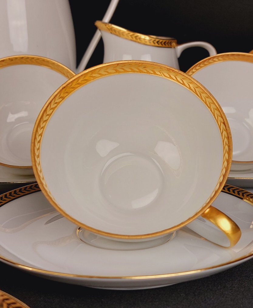 Chastagner & Cie - Coffee set for 12 (27) - feuilles de laurier - Porcelain, double gold leafing - Style Empire #1.0