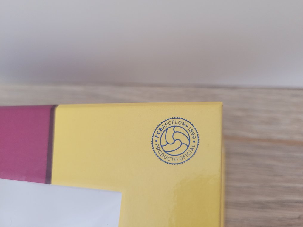 巴塞罗那足球俱乐部 - 光彩照人的时钟。官方产品。  #4.3