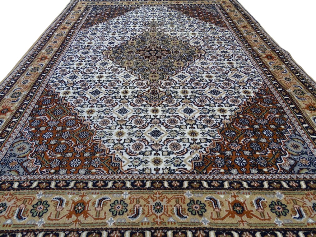 Bidjar - Cleaned - Rug - 240 cm - 166 cm #1.0