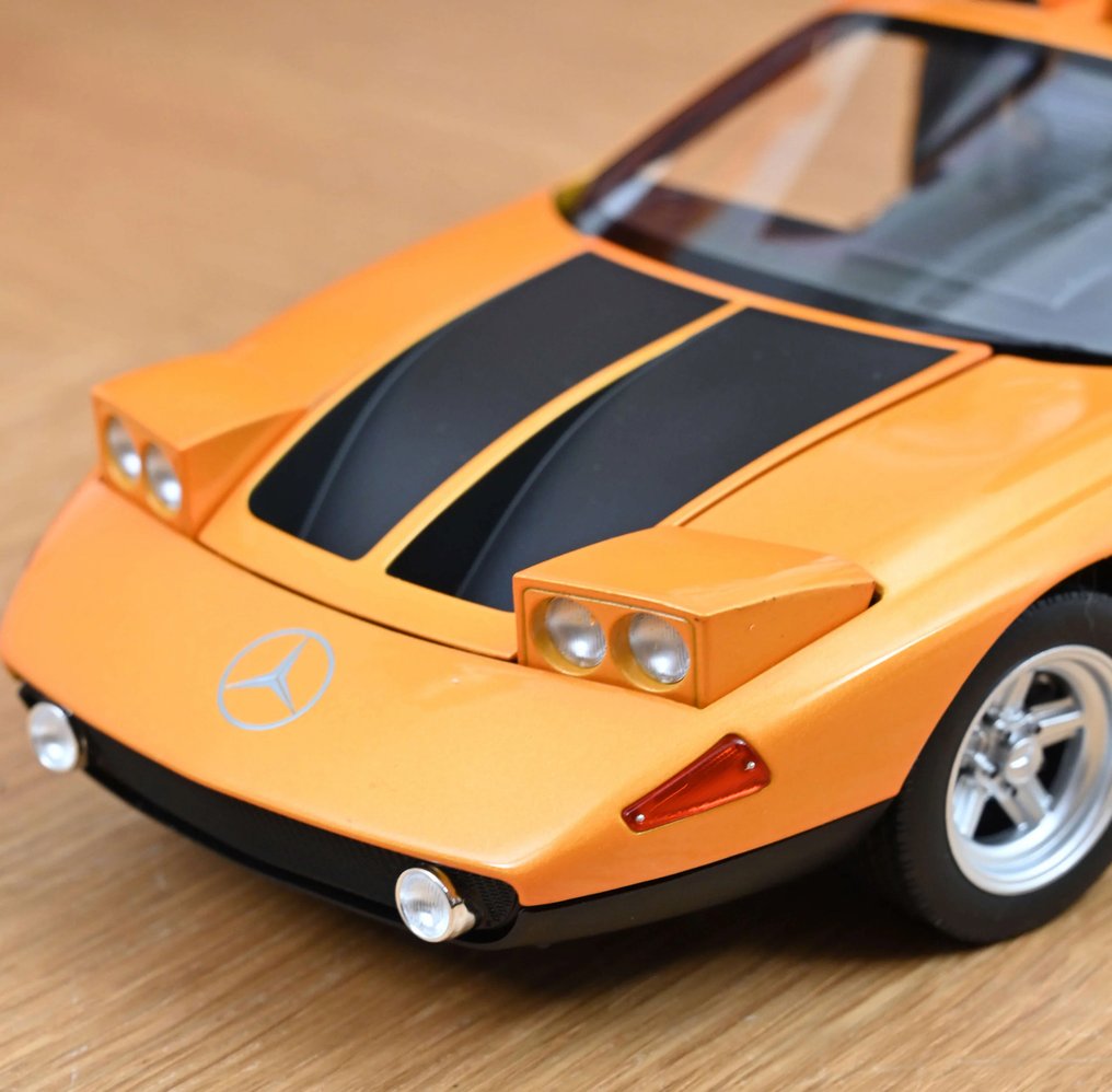 Norev 1:18 - Modellbil - Mercedes-Benz C 111 / II 1970 Weissherbs métallisé 1/18 - Begrenset utgave #3.2