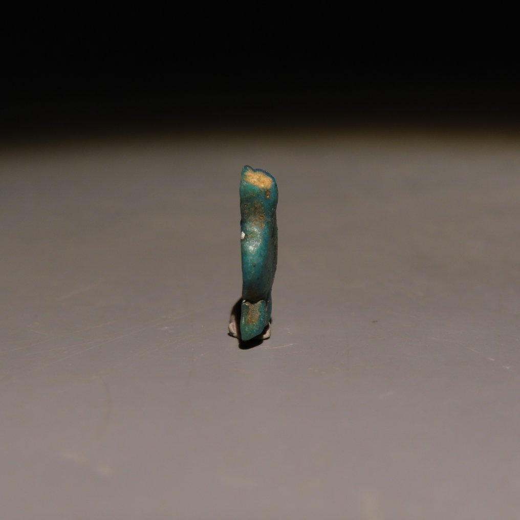 Ancient Egyptian Faience Amulet. Late Period, 664 - 332 BC. 1.2 cm height. (No Reserve Price) #3.2