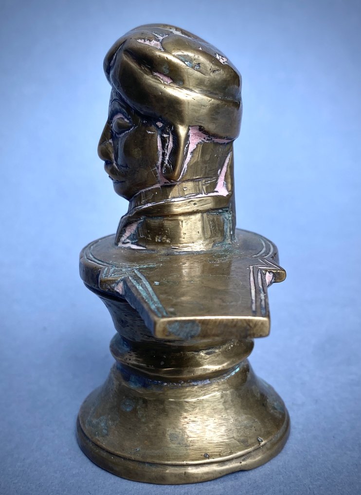 雕塑, Insolito Mukha-liṅga con pāgṛī in elegante foggia nobiliare tardo-coloniale, India, XIX-XX secolo - 9 cm - 铜蜡工艺 #3.2