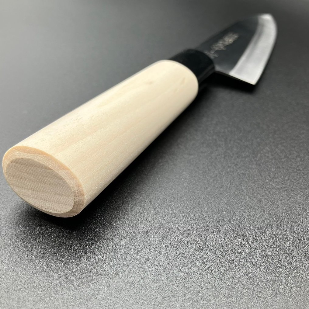 関鍔蔵(Seki Tsubazo)  Handcrafted by master artisans - Kitchen knife -  牛刀包丁(Gyuto Knife) - stainless steel, Wood - Japan #2.1