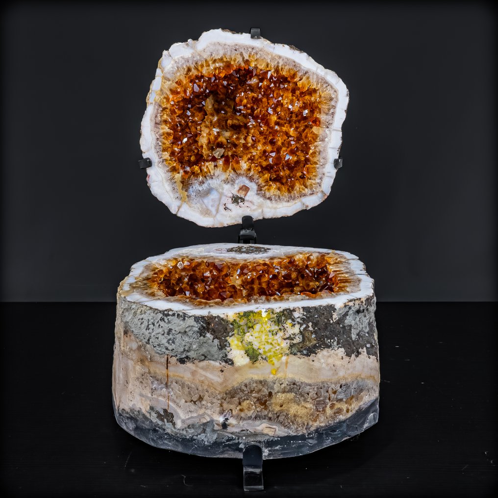 Σπάνια φυσική έντονη κιτρίνη κοσμηματοθήκη με δρύσα σε άριστη ποιότητα Από την Ουρουγουάη.- 26125.11 g #3.2