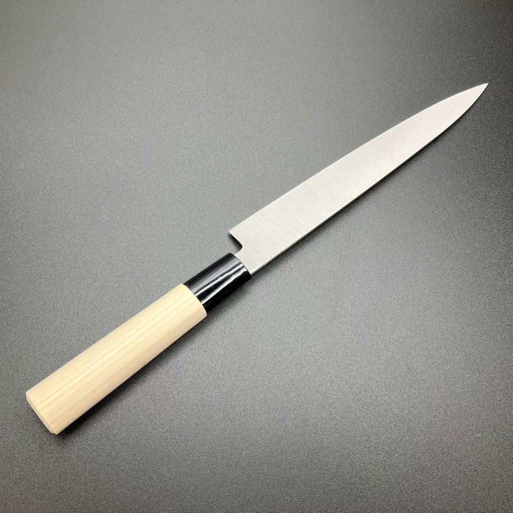 関鍔蔵(Seki Tsubazo)  Handcrafted by master artisans - Μαχαίρι κουζίνας -  刺身包丁 (μαχαίρι για σασίμι) - ανοξείδωτο ατσάλι, Ξύλο - Ιαπωνία #2.1