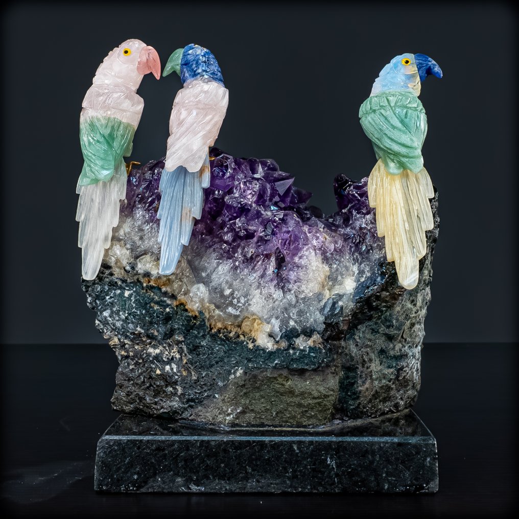 石头中的歌声——巴西紫水晶簇上的水晶鸟 来自巴西的最高品质- 1591.22 g #1.0